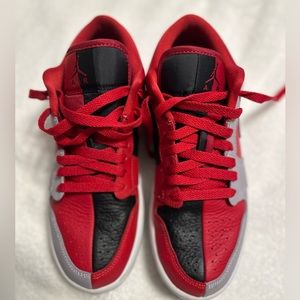 Women’s Air Jordan 1 Low SE